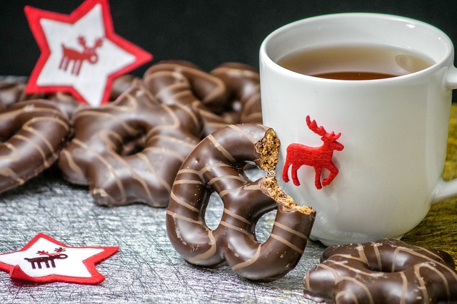 Jak ozdobić ścianę nad łóżeczkiem?