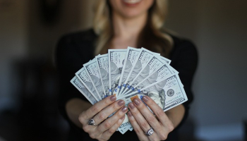 Ile zarabia się na koparce w Polsce?